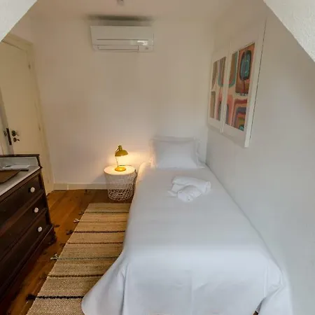 Casa Do Tamariz, Xix Century House