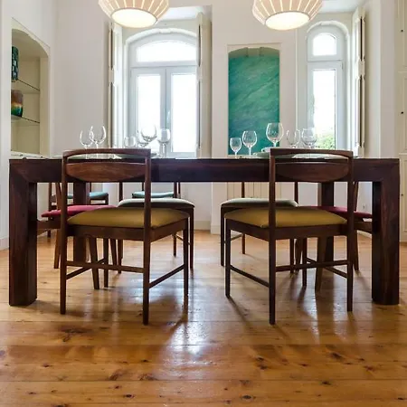 Casa Do Tamariz, Xix Century House *